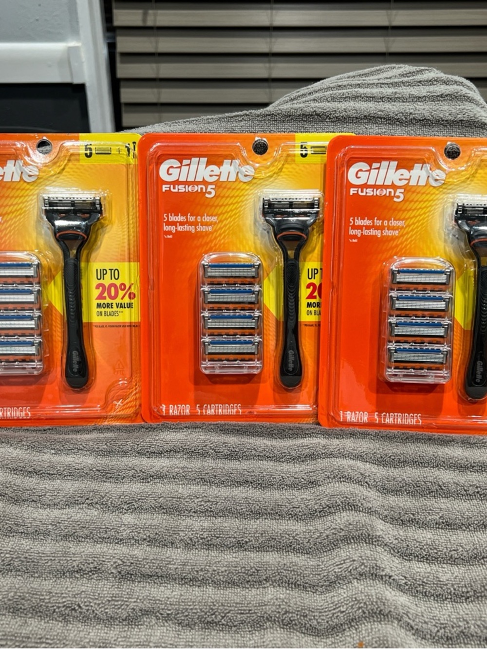 Gillette Fusion5 Men's Razor with 5 Replacement Cartridges - Black/Orange